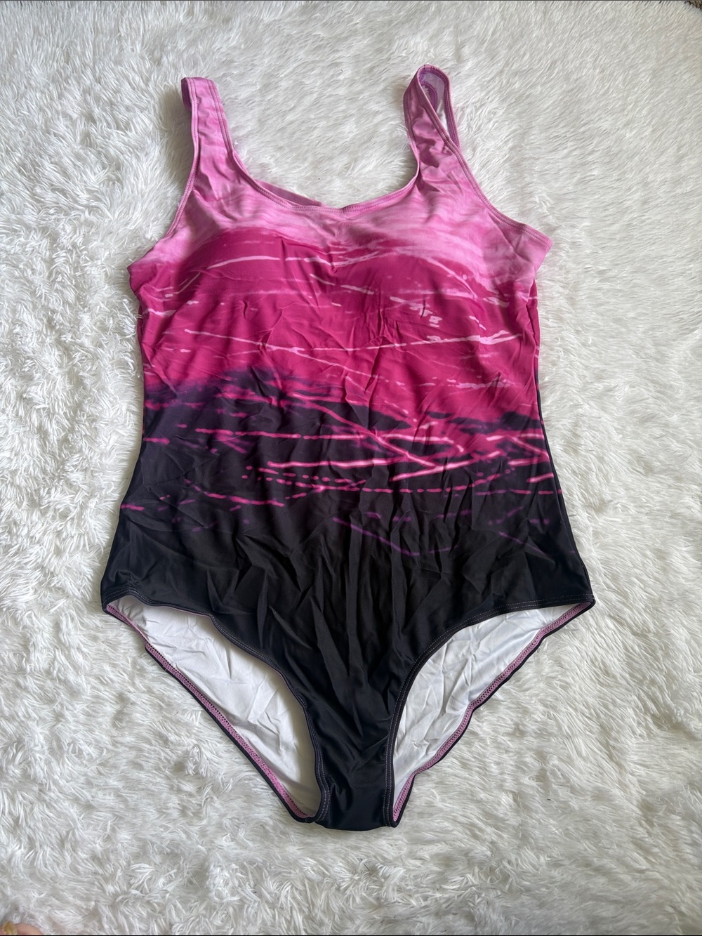 NWOT From Amazon One Piece Criss Cross Back Swimsuit Size XXL Light Flaws